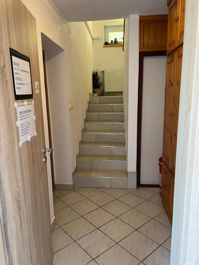 Csikos Apartman Gyenesdias Bagian luar foto